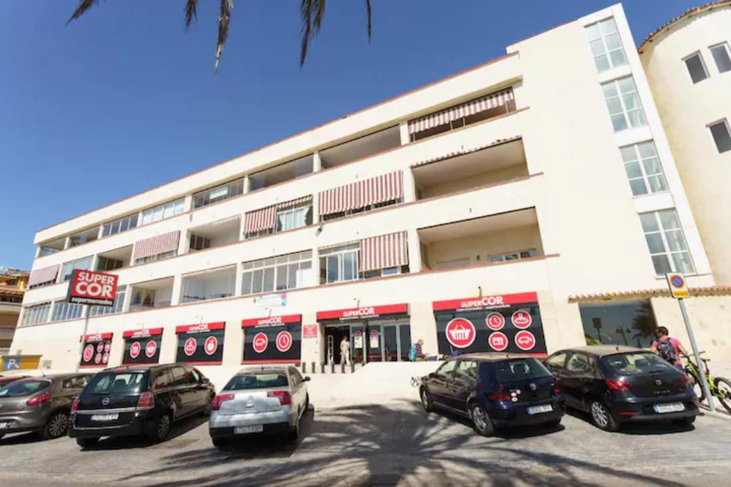 Chic Beachfront Flat With Amazing Sea Views And Private Indoor Parking Benalmadena Luaran gambar