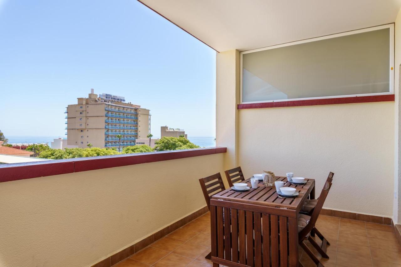 Chic Beachfront Flat With Amazing Sea Views And Private Indoor Parking Benalmadena Luaran gambar